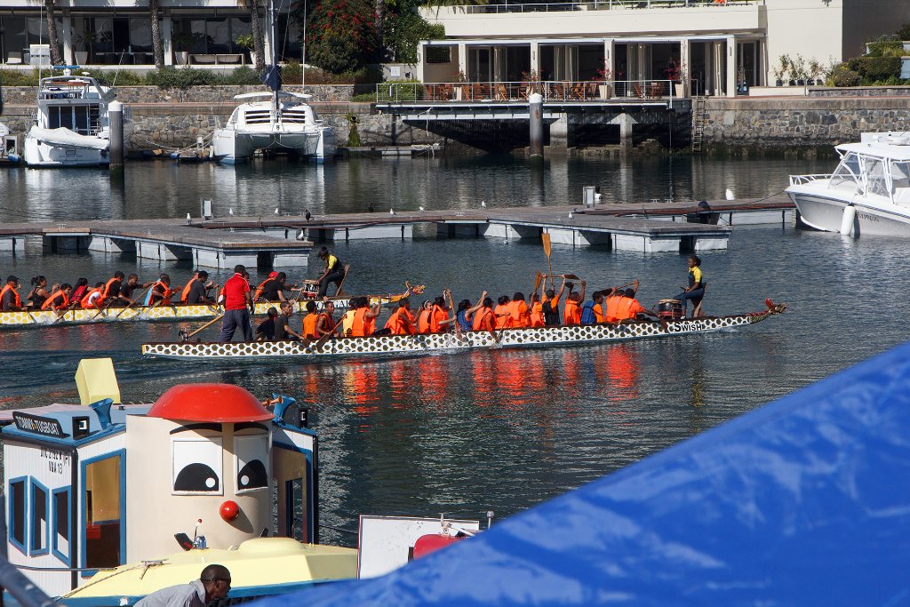 20-Rowing race.jpg - Rowing race in Waterfront